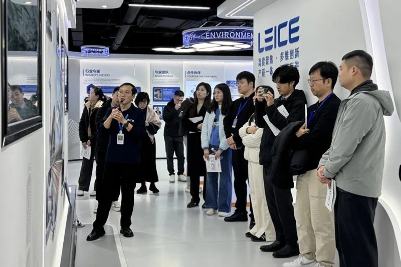 广东省国资系统党建引领留学人员研修专题示范培训班参访镭测创芯 广东省国资系统党建引领留学人员研修专题示范培训班参访镭测创芯